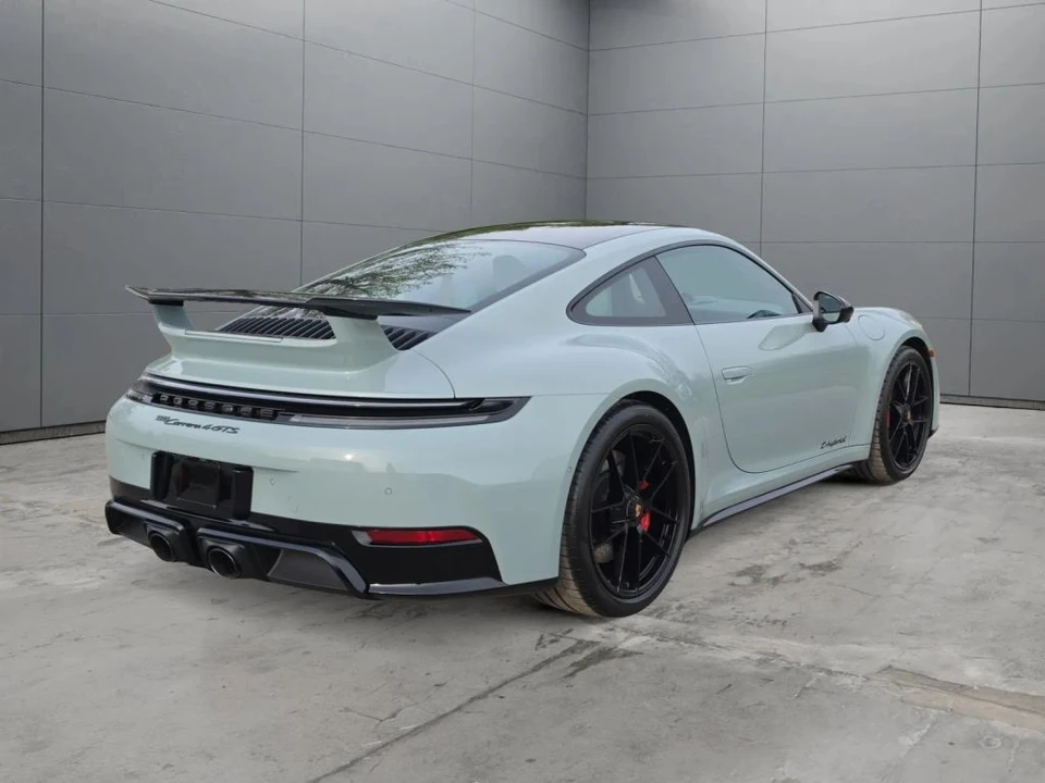 2025 Porsche 992 Carrera - Image 6 of 31