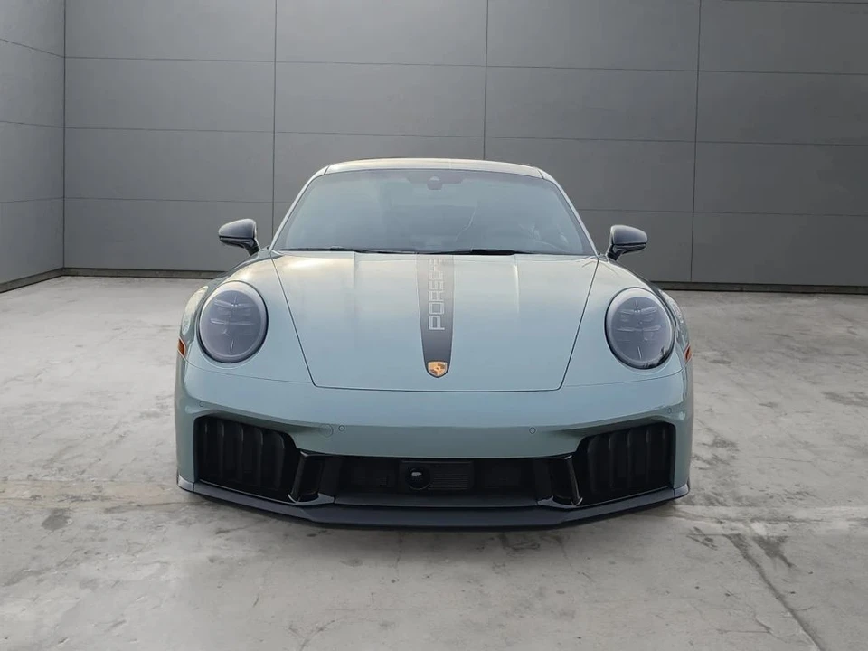 2025 Porsche 992 Carrera - Image 9 of 31
