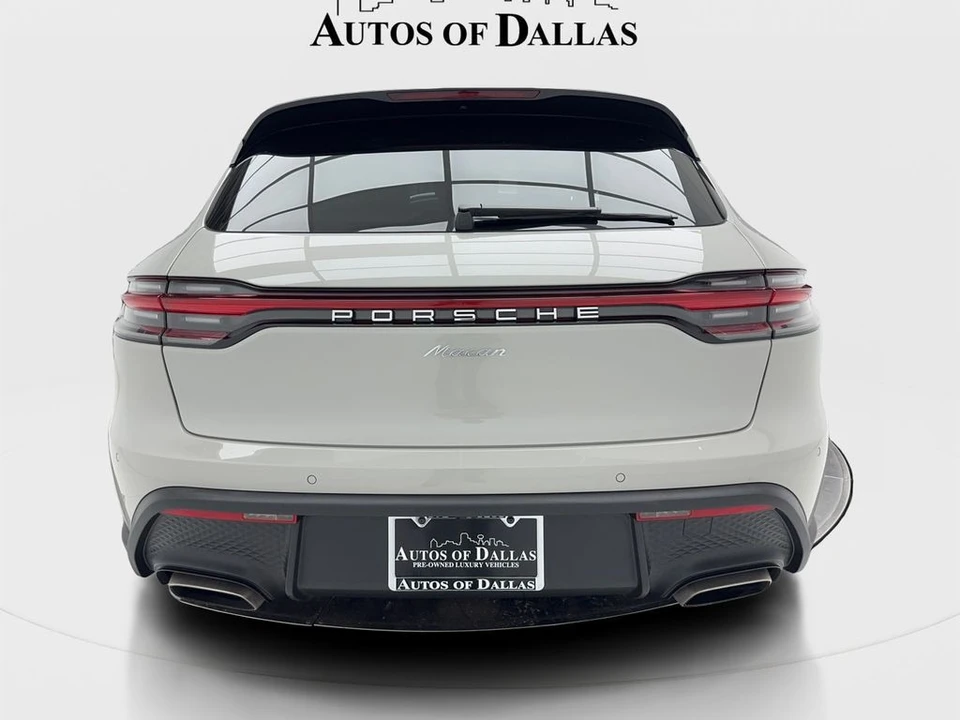 2025 Porsche Macan Electric - Image 10 of 21
