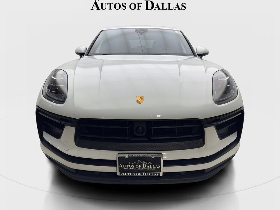 2025 Porsche Macan T - Image 3 of 21