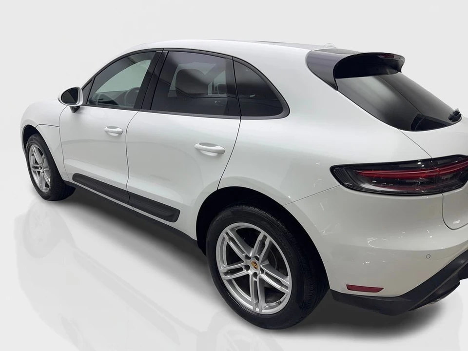 2025 Porsche Macan T - Image 14 of 21