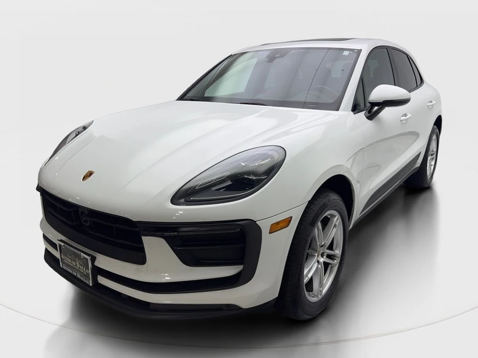 2025 Porsche Macan T - Image 2 of 21