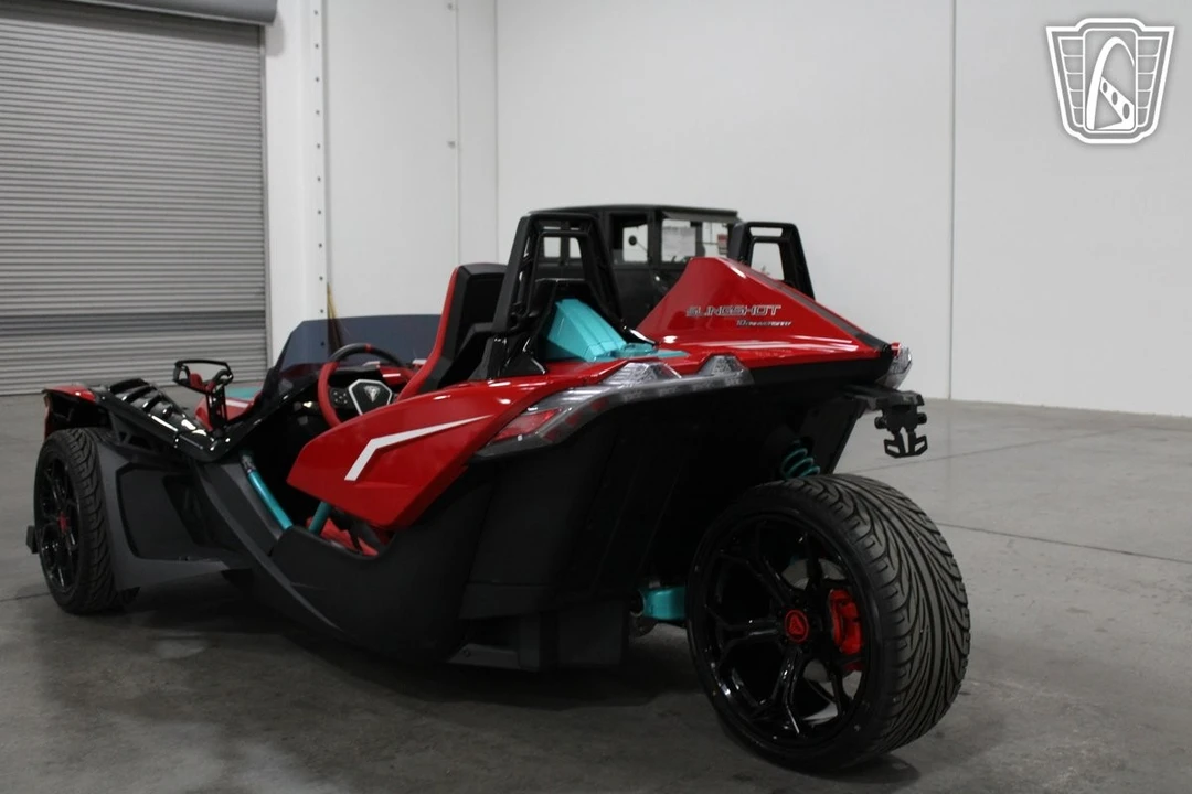 2025 Polaris Slingshot - Image 15 of 21