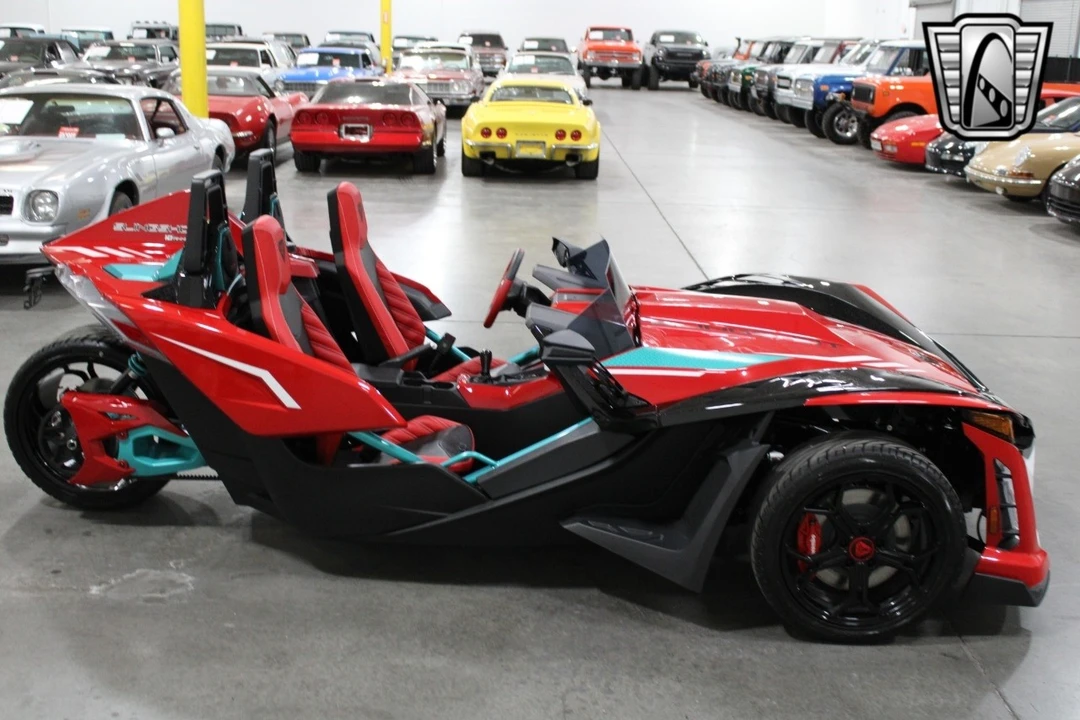 2025 Polaris Slingshot - Image 7 of 12