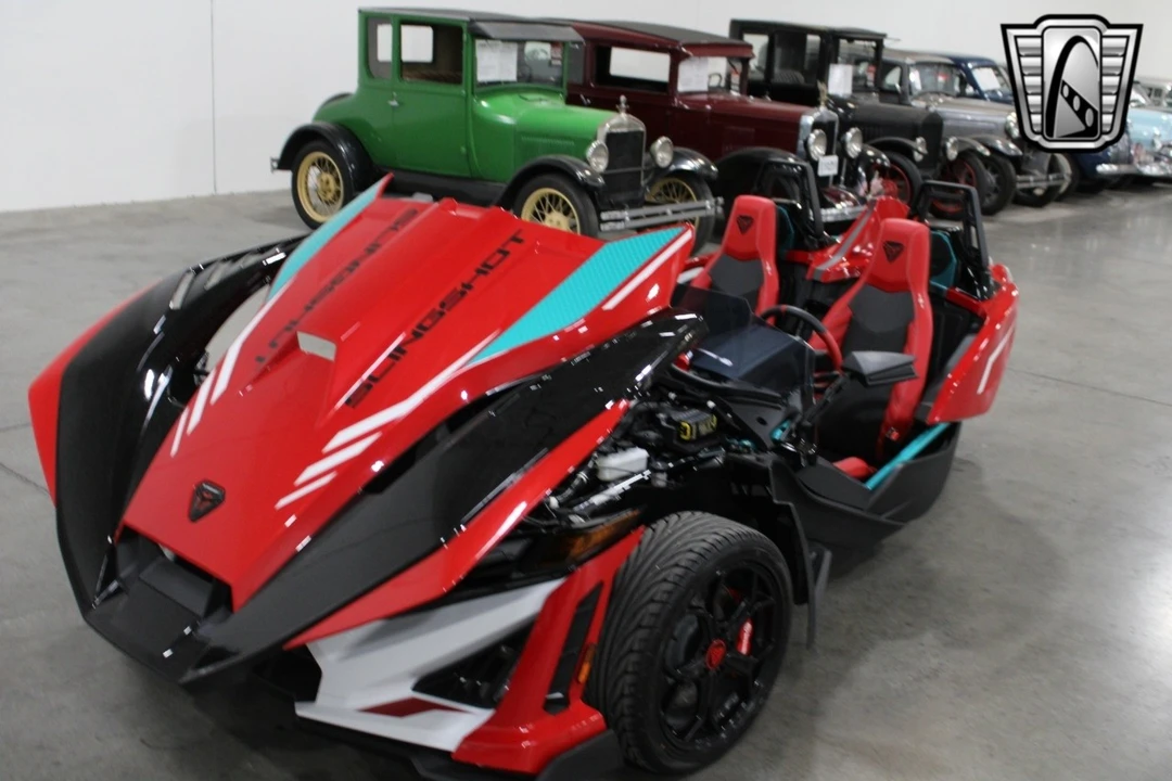 2025 Polaris Slingshot - Image 8 of 12