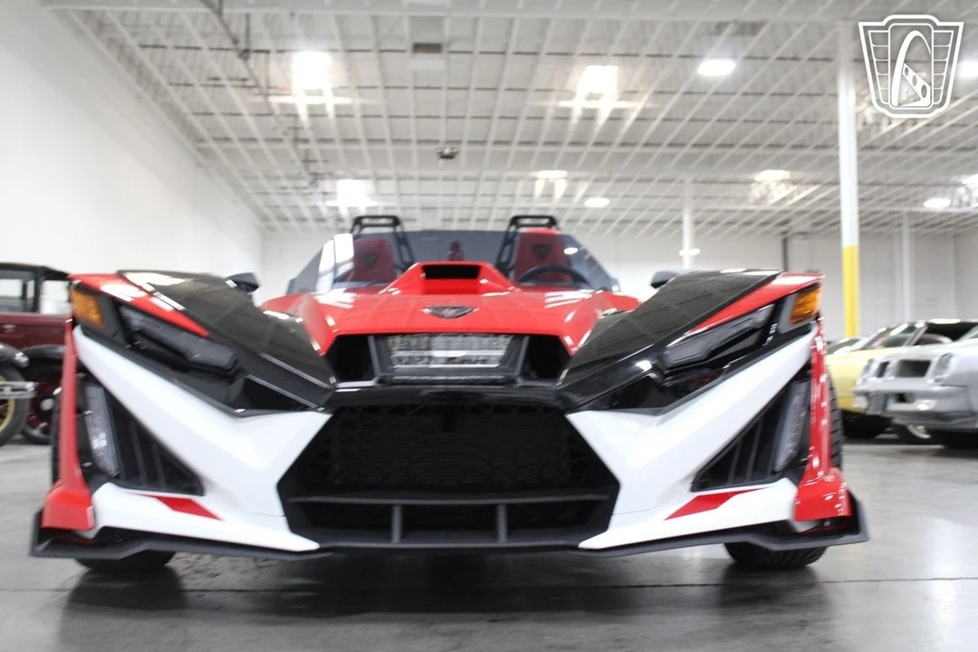 2025 Polaris Slingshot - Image 20 of 21