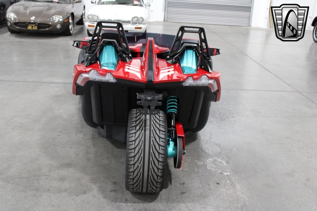 2025 Polaris Slingshot - Image 5 of 12