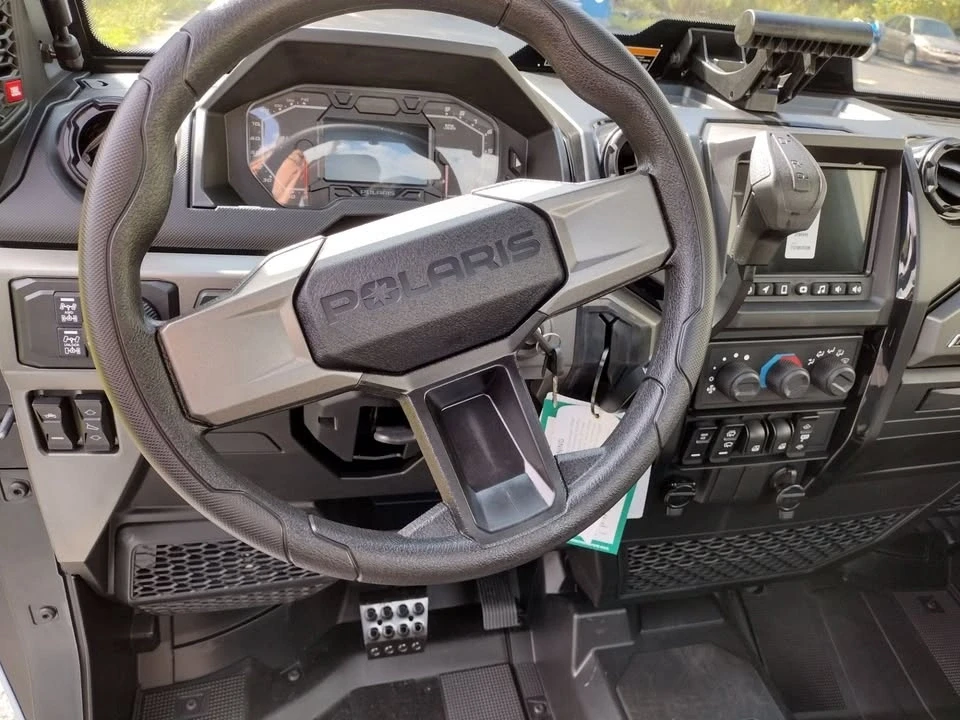 2025 Polaris - Image 5 of 11