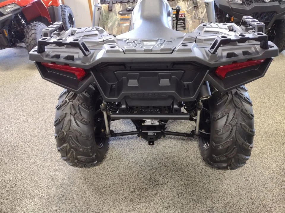 2025 Polaris - Image 2 of 7