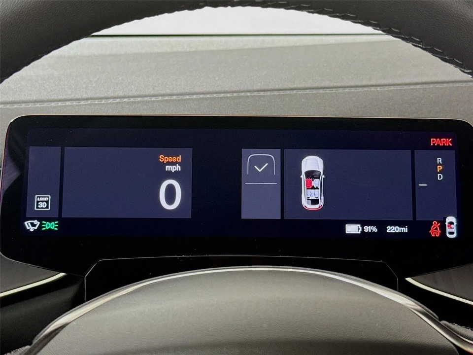 2025 Polestar 3 - Image 11 of 21