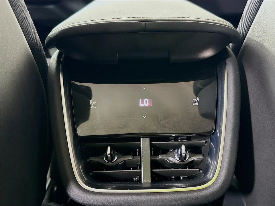 2025 Polestar 3 - Image 21 of 21
