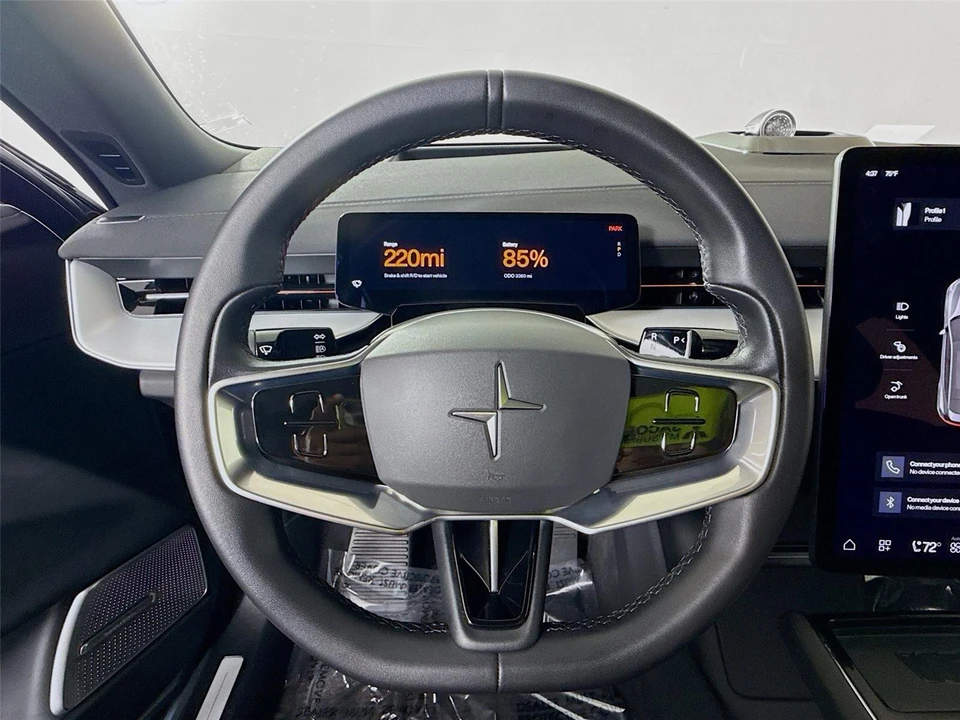 2025 Polestar 3 - Image 10 of 21