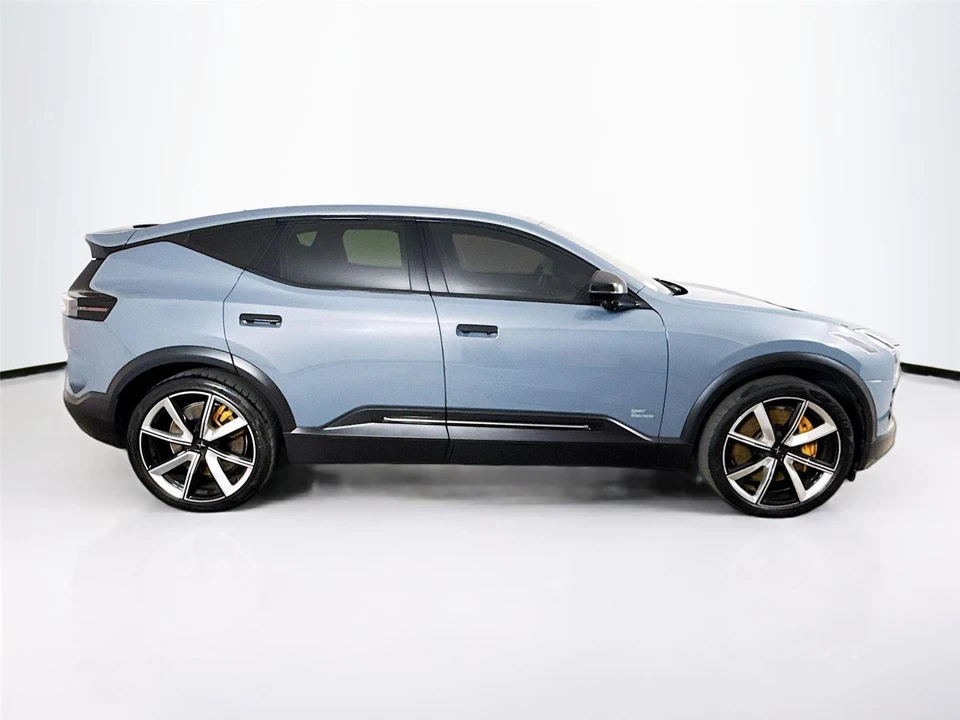 2025 Polestar 3 - Image 14 of 18