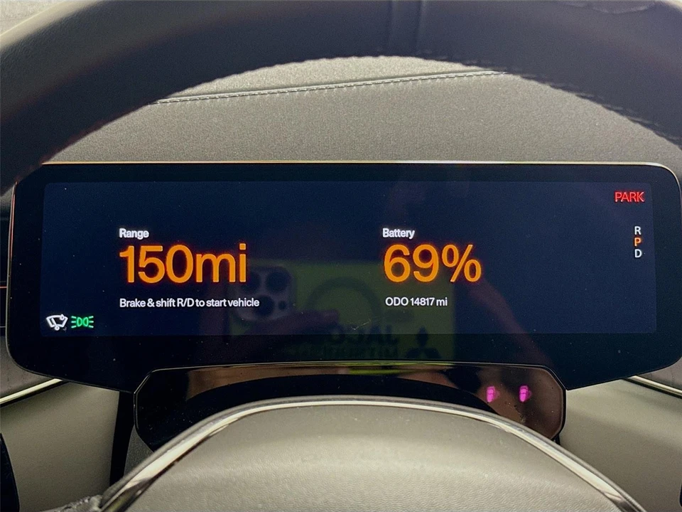 2025 Polestar 3 - Image 3 of 18
