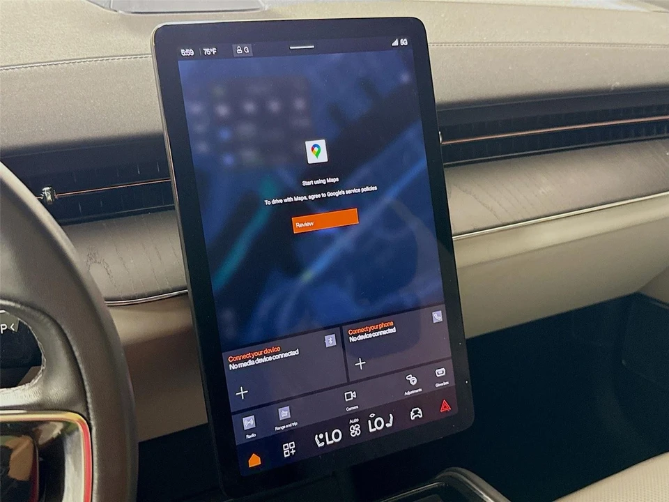 2025 Polestar 3 - Image 6 of 18