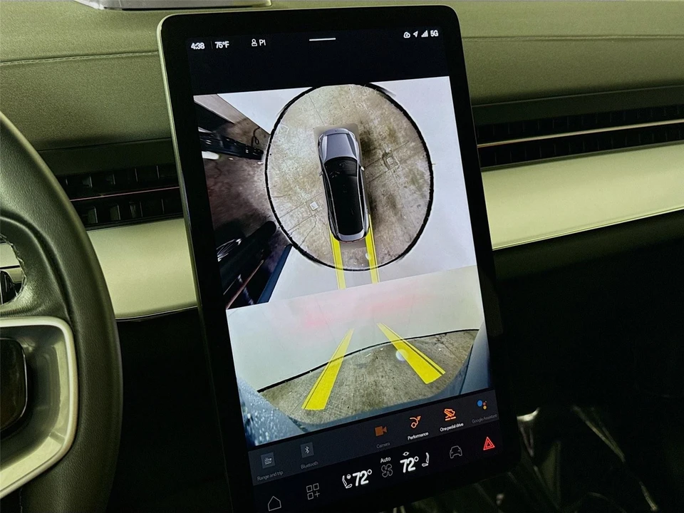 2025 Polestar 3 - Image 12 of 21