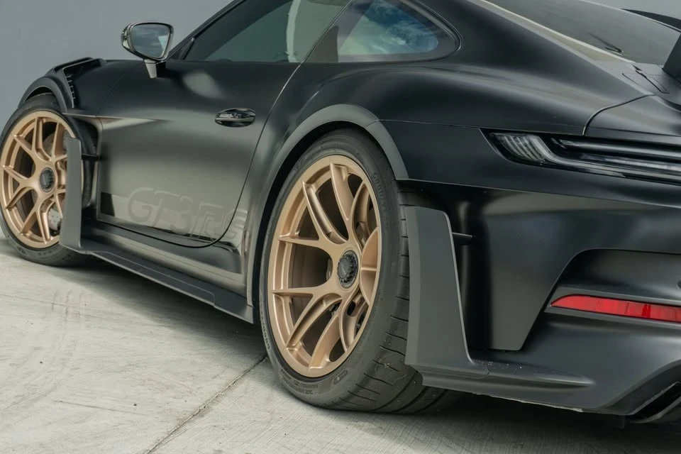 2025 Porsche 992 GT3 RS - Image 16 of 20