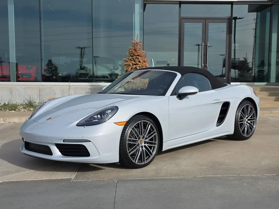 2025 Porsche 718 Boxster - Image 2 of 6