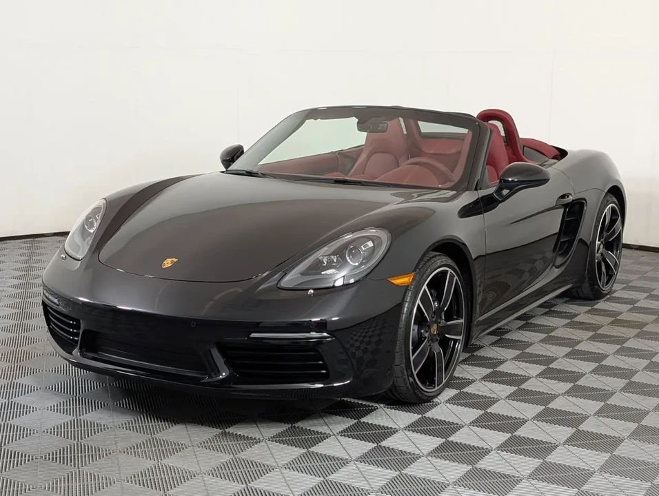 2025 Porsche 718 Boxster - Image 2 of 6