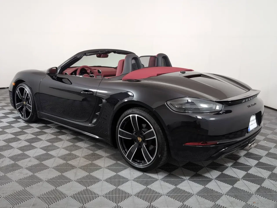 2025 Porsche 718 Boxster - Image 4 of 6
