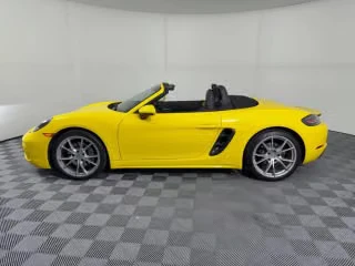 2025 Porsche 718 Boxster - Image 9 of 31