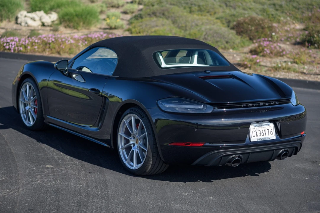 2025 Porsche 718 Boxster GTS 4.0 - Image 2 of 8