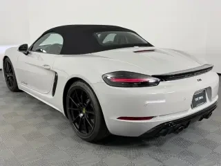 2025 Porsche 718 Boxster GTS 4.0 - Image 3 of 4