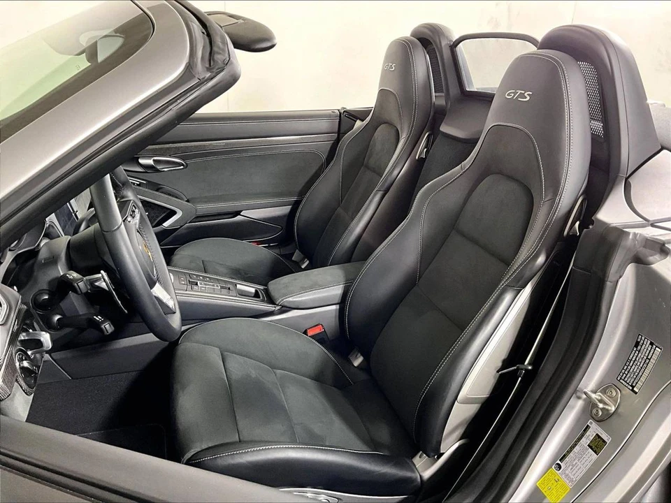 2025 Porsche 718 Boxster GTS 4.0 - Image 5 of 5