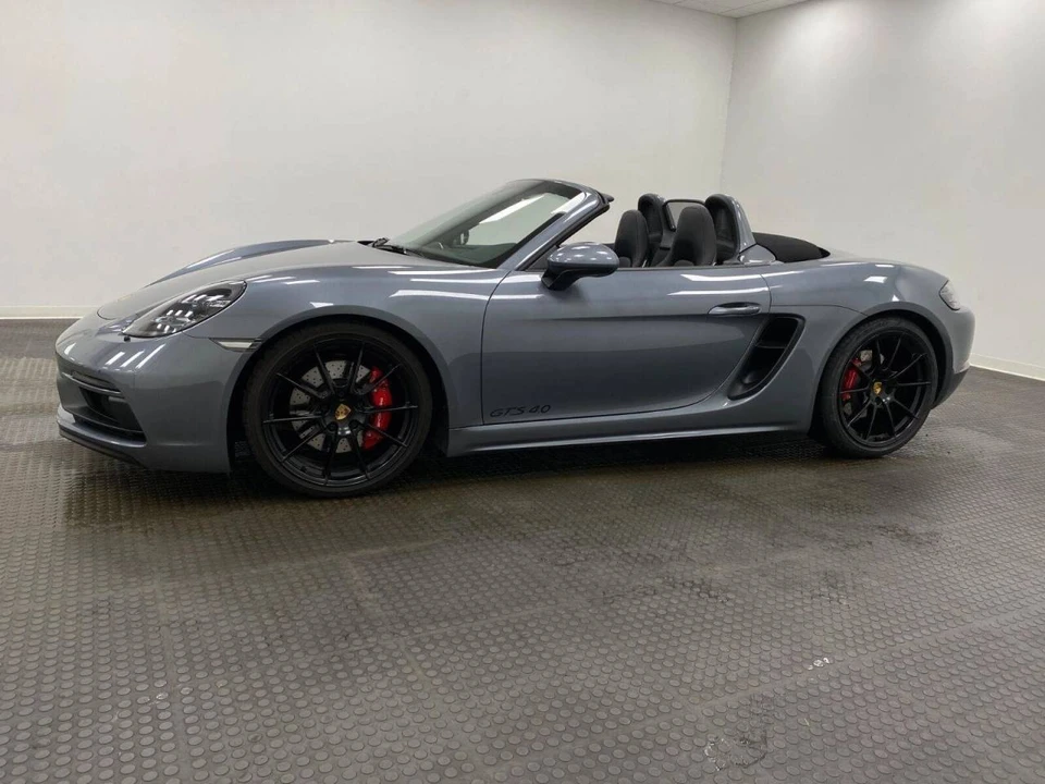 2025 Porsche 718 Boxster GTS 4.0 - Image 2 of 4