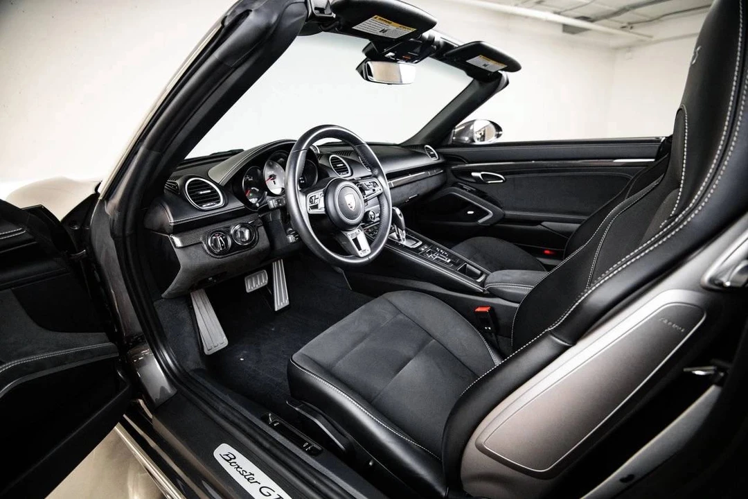 2025 Porsche 718 Boxster GTS 4.0 - Image 4 of 4