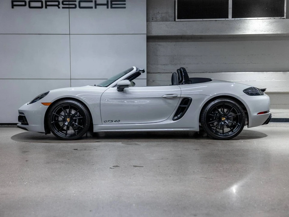 2025 Porsche 718 Boxster GTS 4.0 - Image 2 of 4