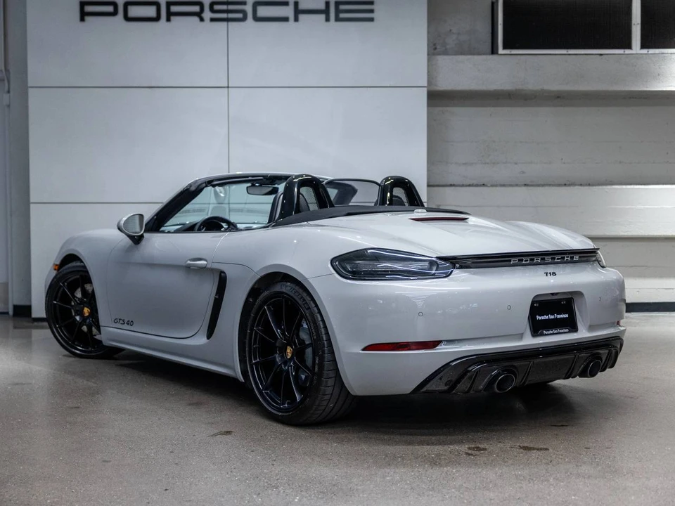 2025 Porsche 718 Boxster GTS 4.0 - Image 3 of 4