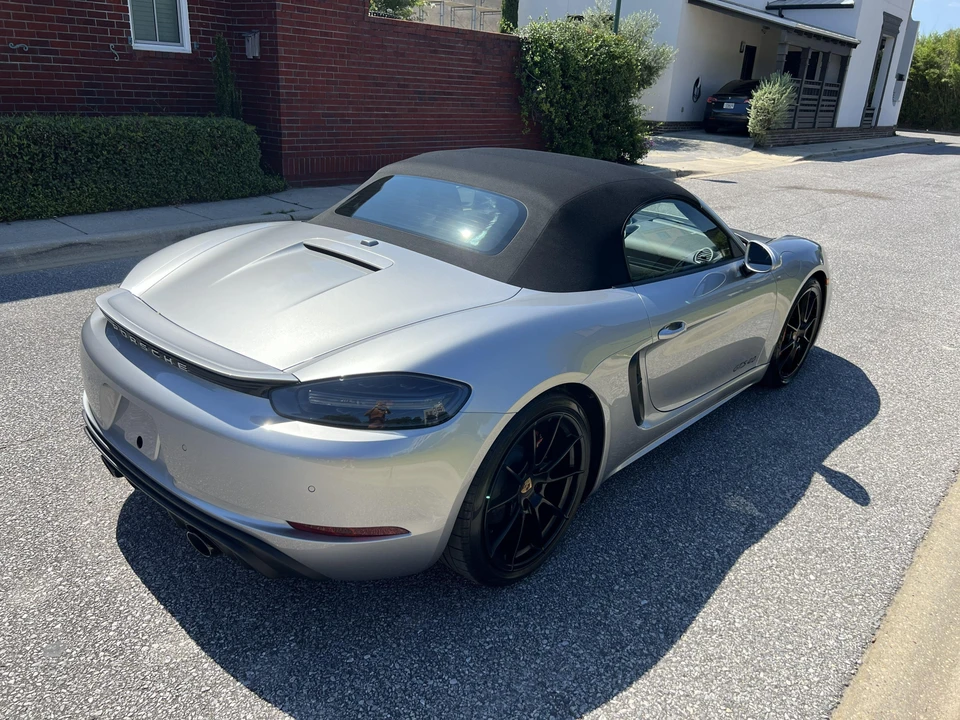 2025 Porsche 718 Boxster GTS 4.0 - Image 20 of 31
