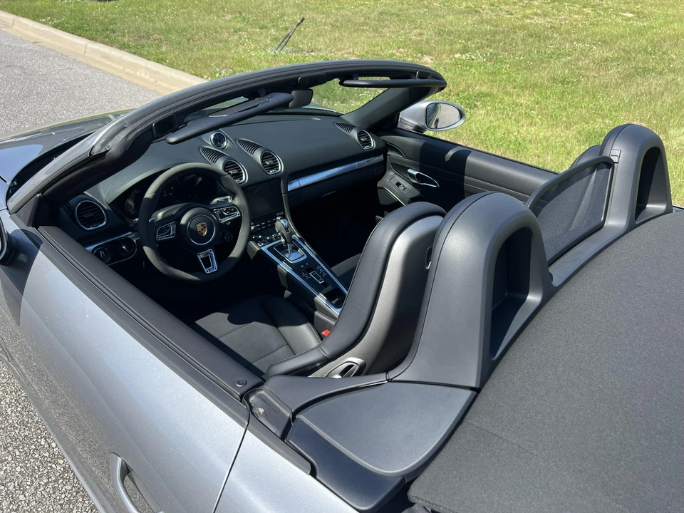 2025 Porsche 718 Boxster GTS 4.0 - Image 30 of 31