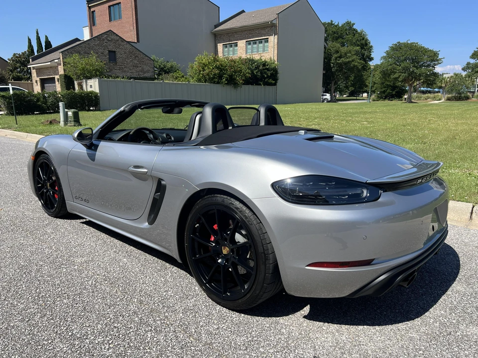 2025 Porsche 718 Boxster GTS 4.0 - Image 9 of 31