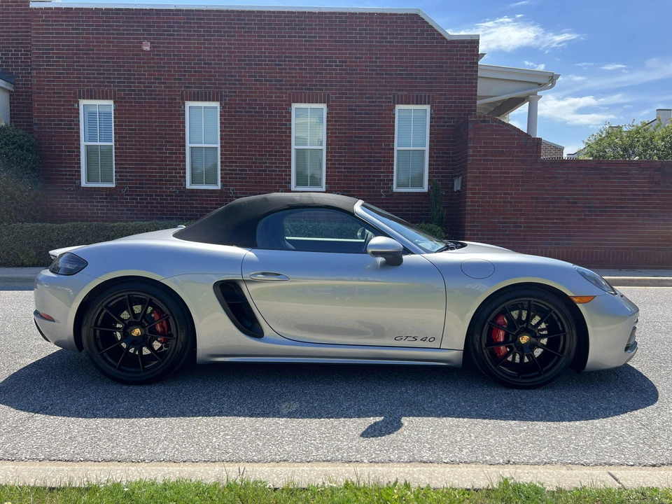 2025 Porsche 718 Boxster GTS 4.0 - Image 23 of 31