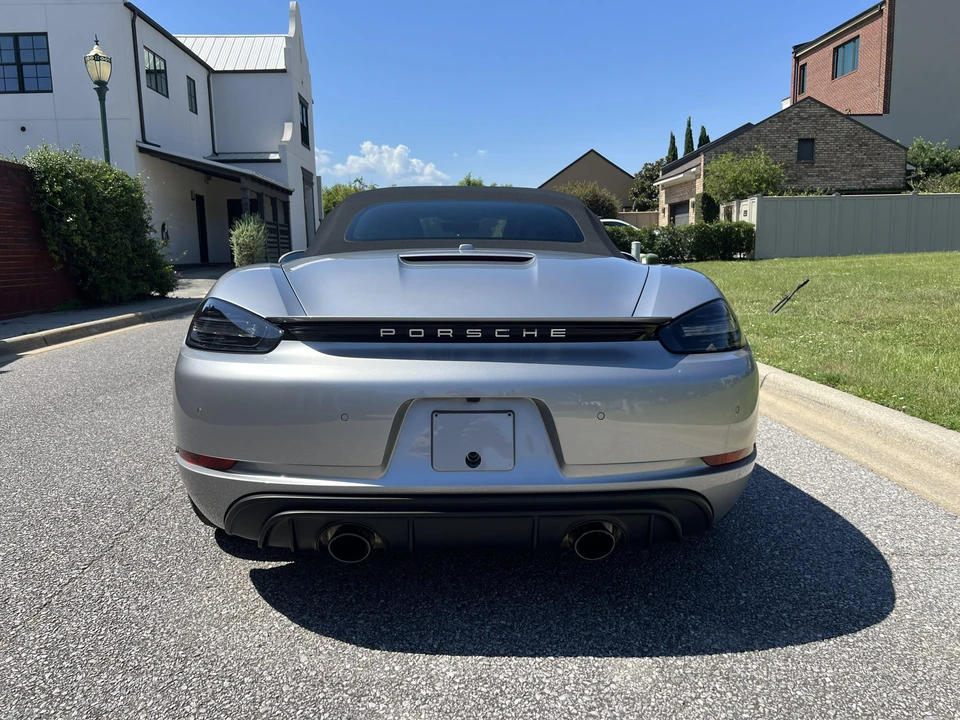 2025 Porsche 718 Boxster GTS 4.0 - Image 19 of 31