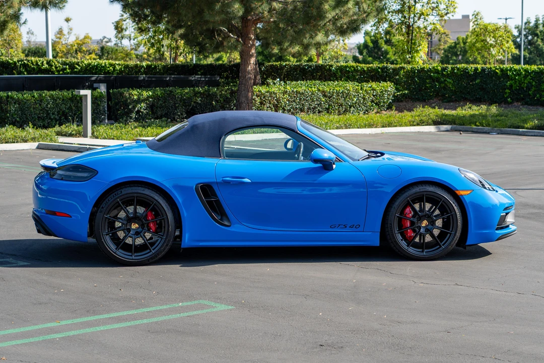 2025 Porsche 718 Boxster GTS 4.0 - Image 17 of 31
