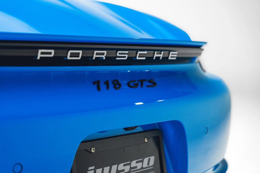 2025 Porsche - Image 30 of 31