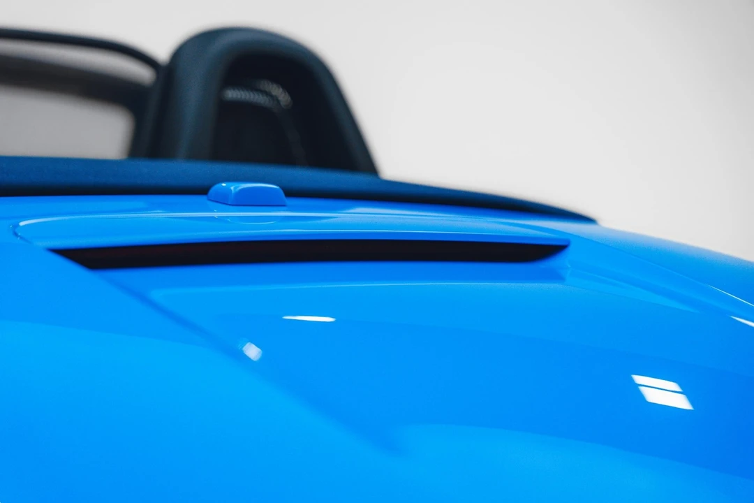 2025 Porsche - Image 29 of 31