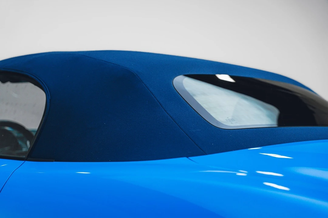 2025 Porsche - Image 13 of 31