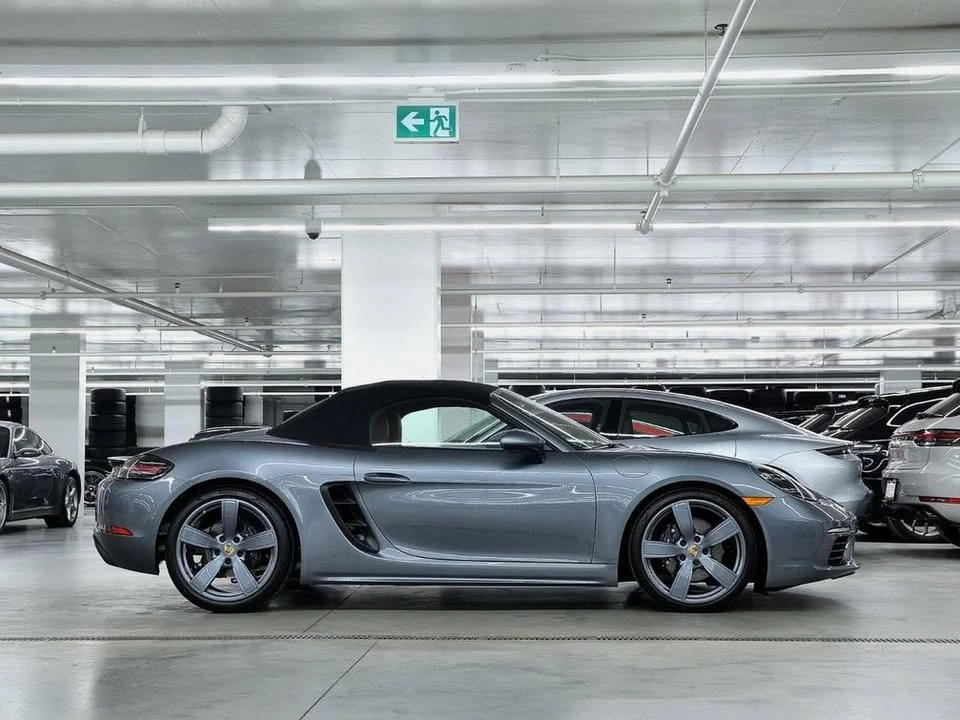 2025 Porsche 718 Boxster - Image 2 of 10