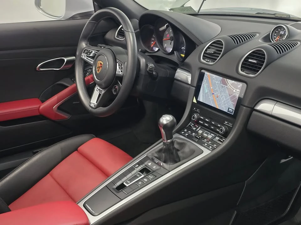 2025 Porsche 718 Boxster S - Image 19 of 20