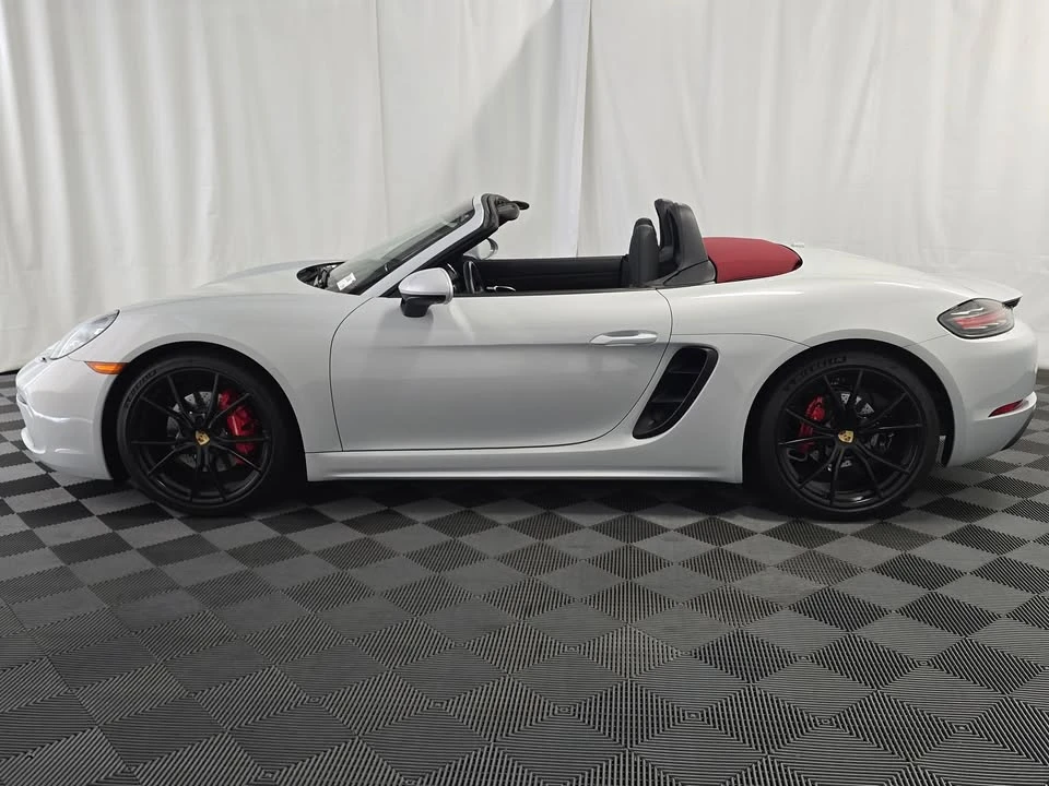 2025 Porsche 718 Boxster S - Image 2 of 20
