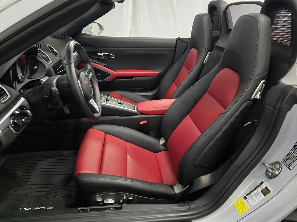 2025 Porsche 718 Boxster S - Image 13 of 20