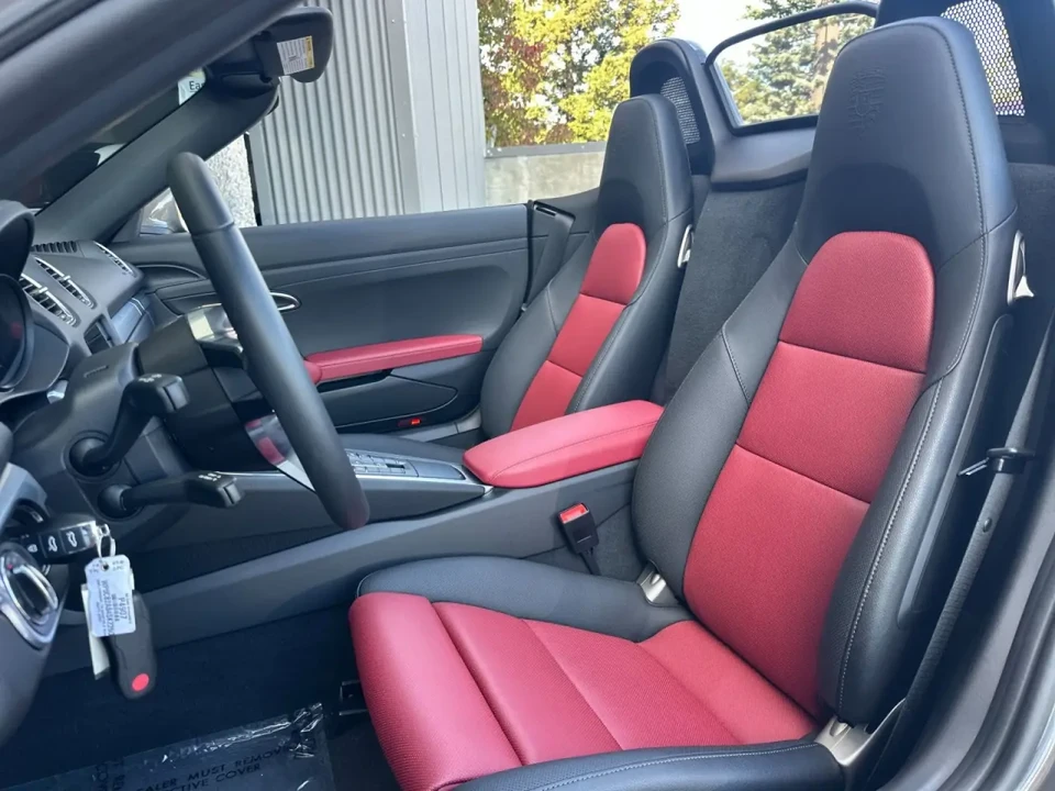 2025 Porsche 718 Boxster S - Image 5 of 6