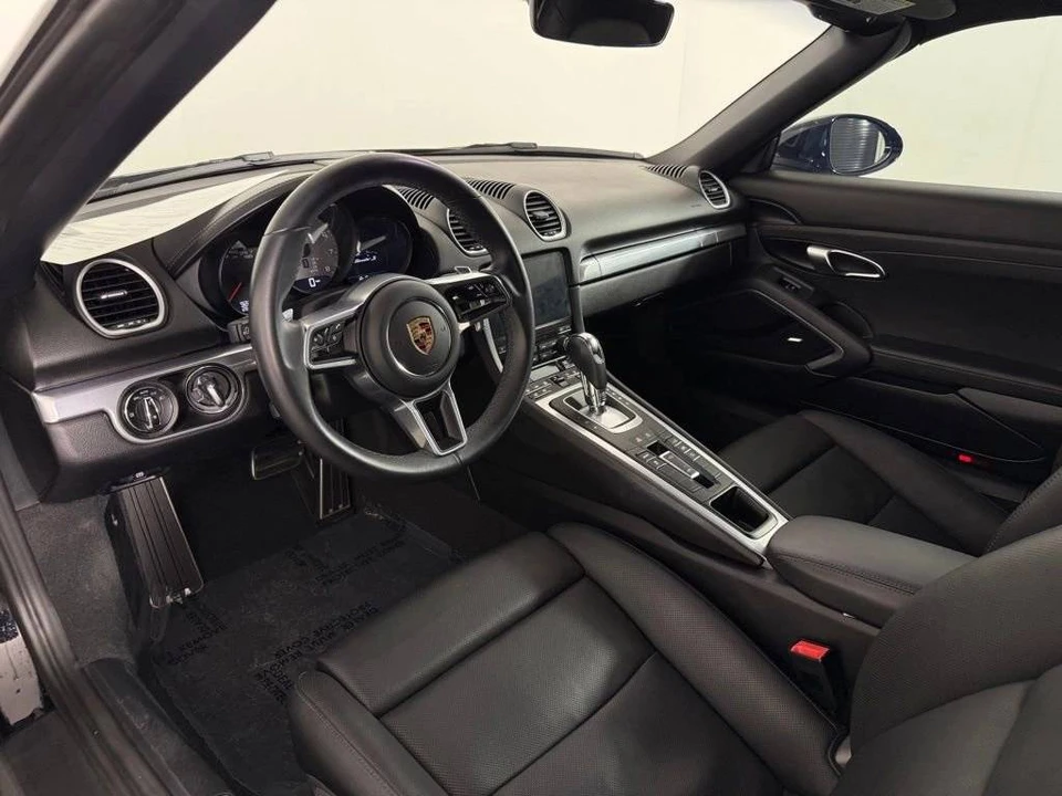 2025 Porsche 718 Boxster S - Image 4 of 5