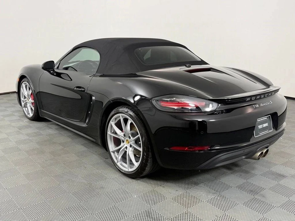 2025 Porsche 718 Boxster S - Image 3 of 5