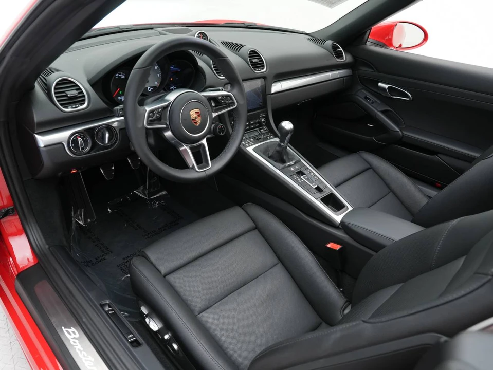2025 Porsche 718 Boxster S - Image 4 of 4