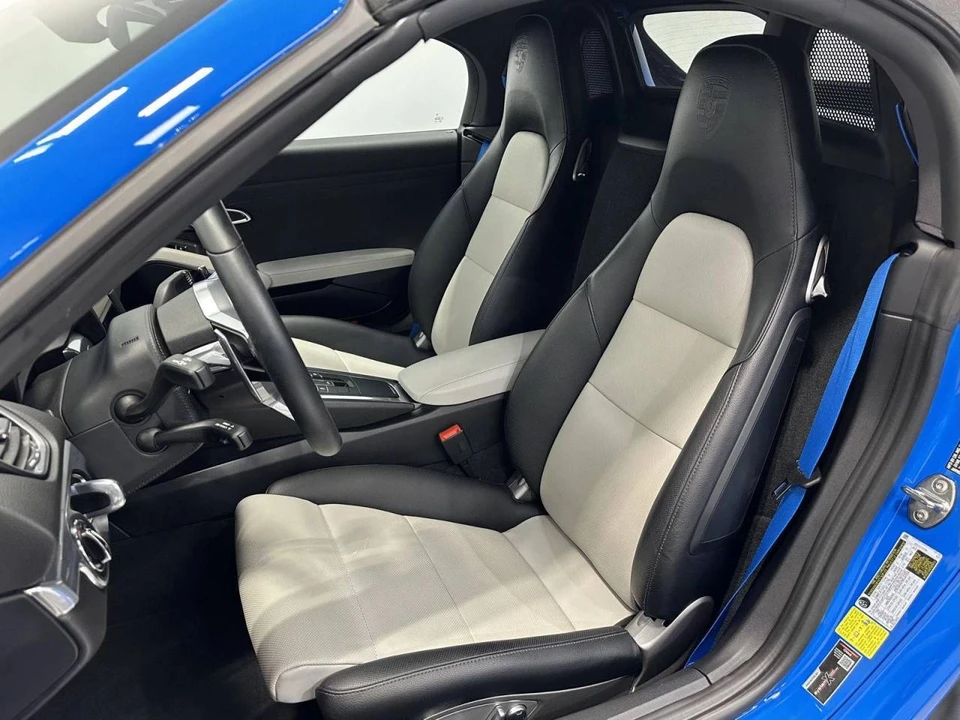 2025 Porsche 718 Boxster S - Image 5 of 5